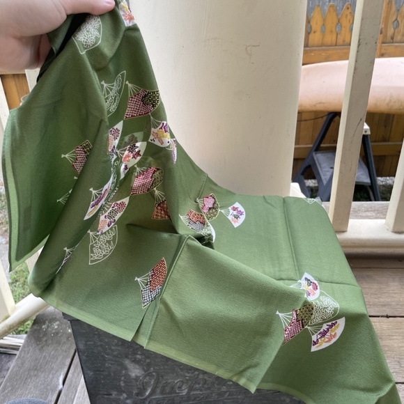 Japanese Vintage Green Hayashi Kimono Scarf w/ multicolor Fan design - Picture 2 of 3